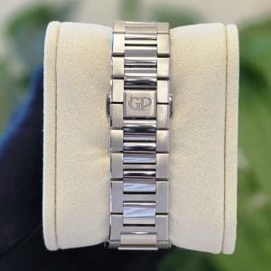 Alternative view of Mint 2021 Girard Perregaux Laureato Chronograph Blue Dial 81020-11-431-11A • 42mm