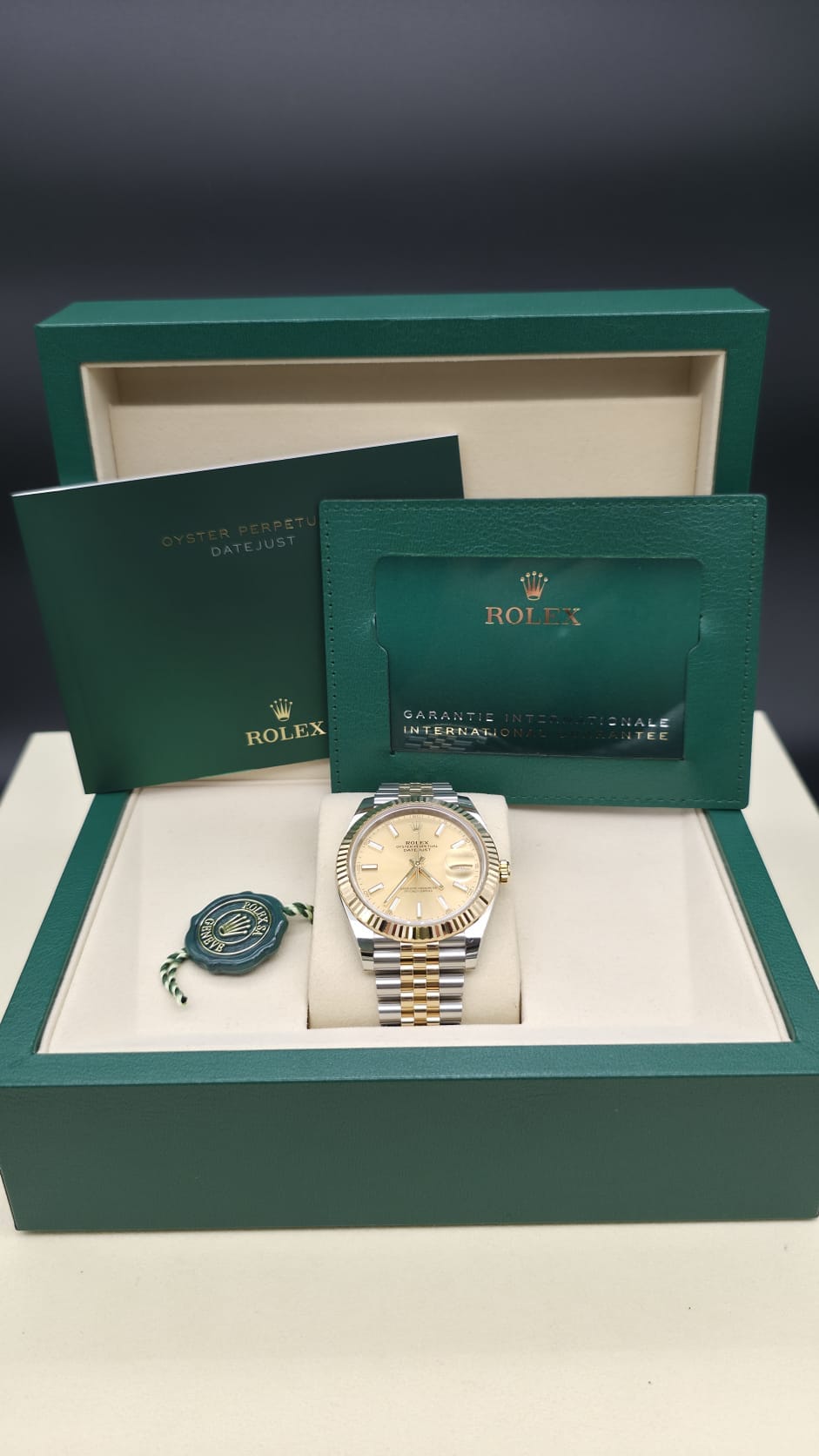 Rolex Datejust Jubilee 41mm 126333 Champagne dial