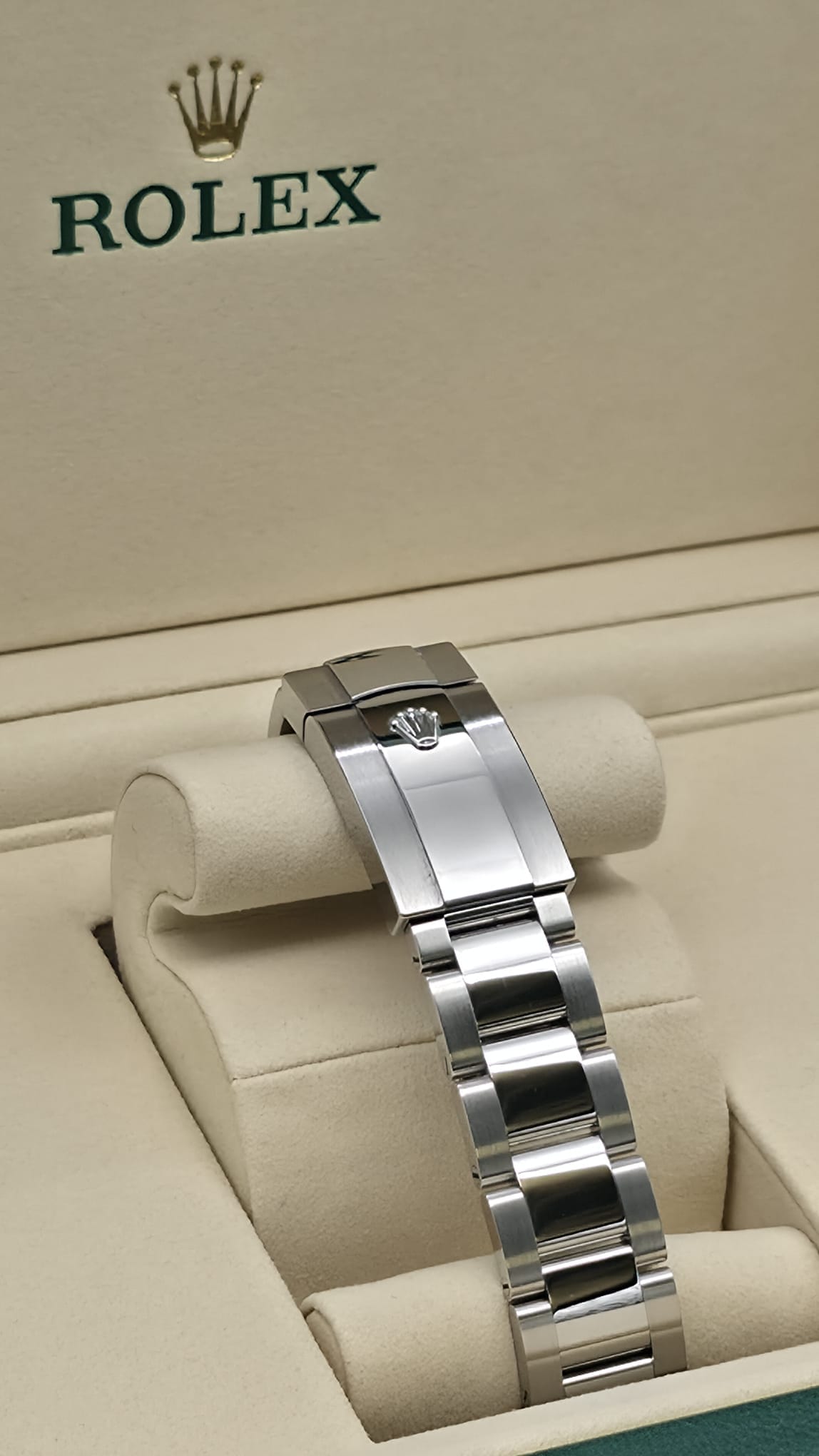 Mint 2025 Rolex Datejust Oyster Black Dial 126200 36mm - Image 5