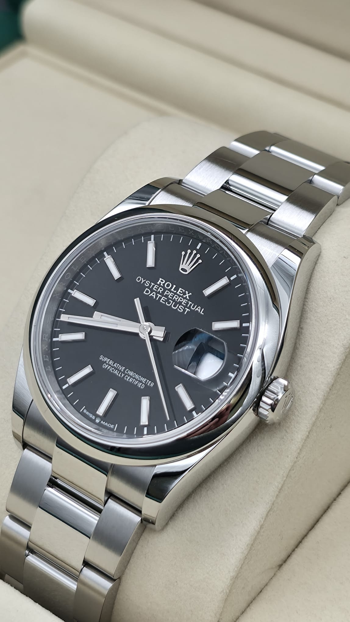 Mint 2025 Rolex Datejust Oyster Black Dial 126200 36mm - Image 4